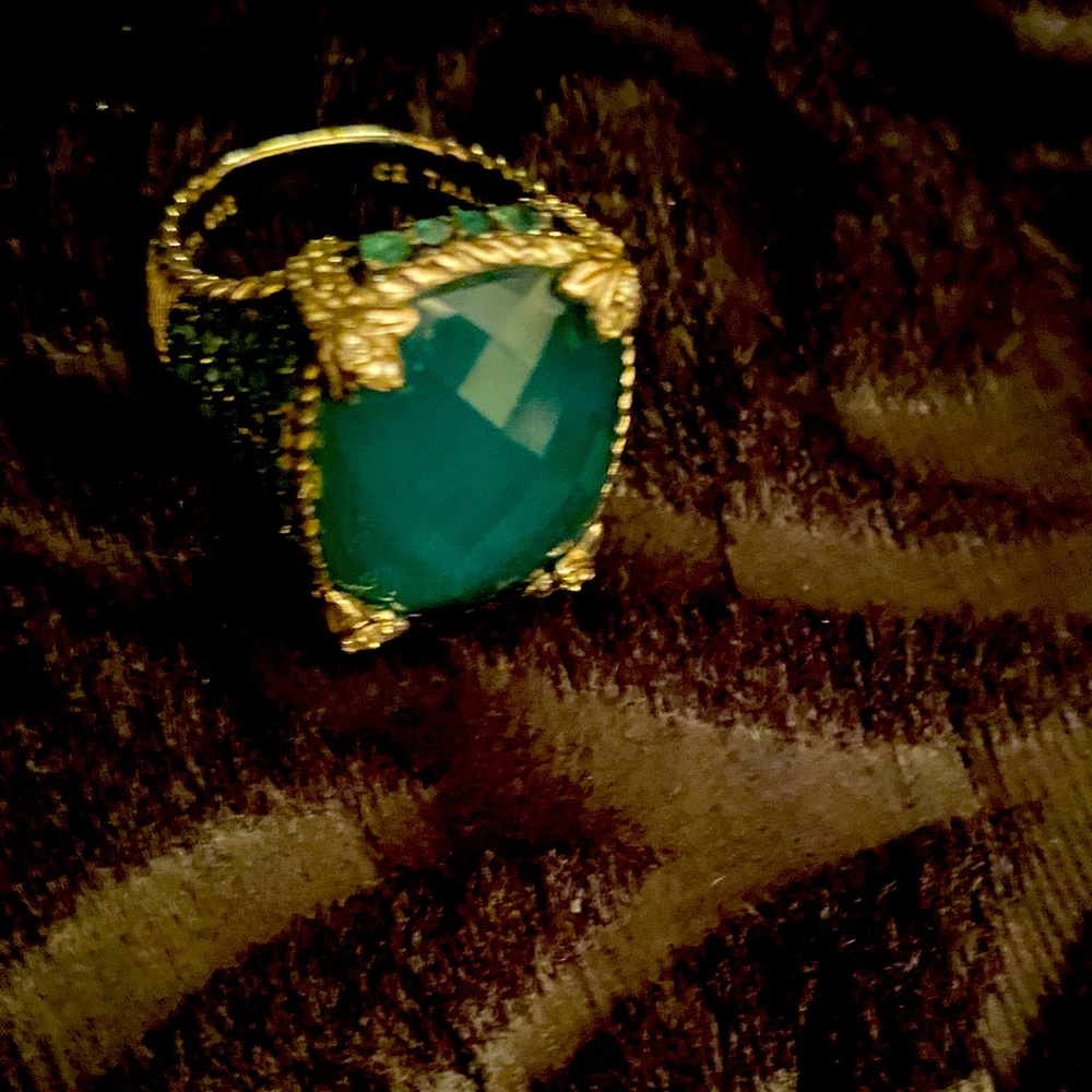 Judith Ripka Monaco green goddess Cushion-Cut Gemstone Ring💚💜👑🍒